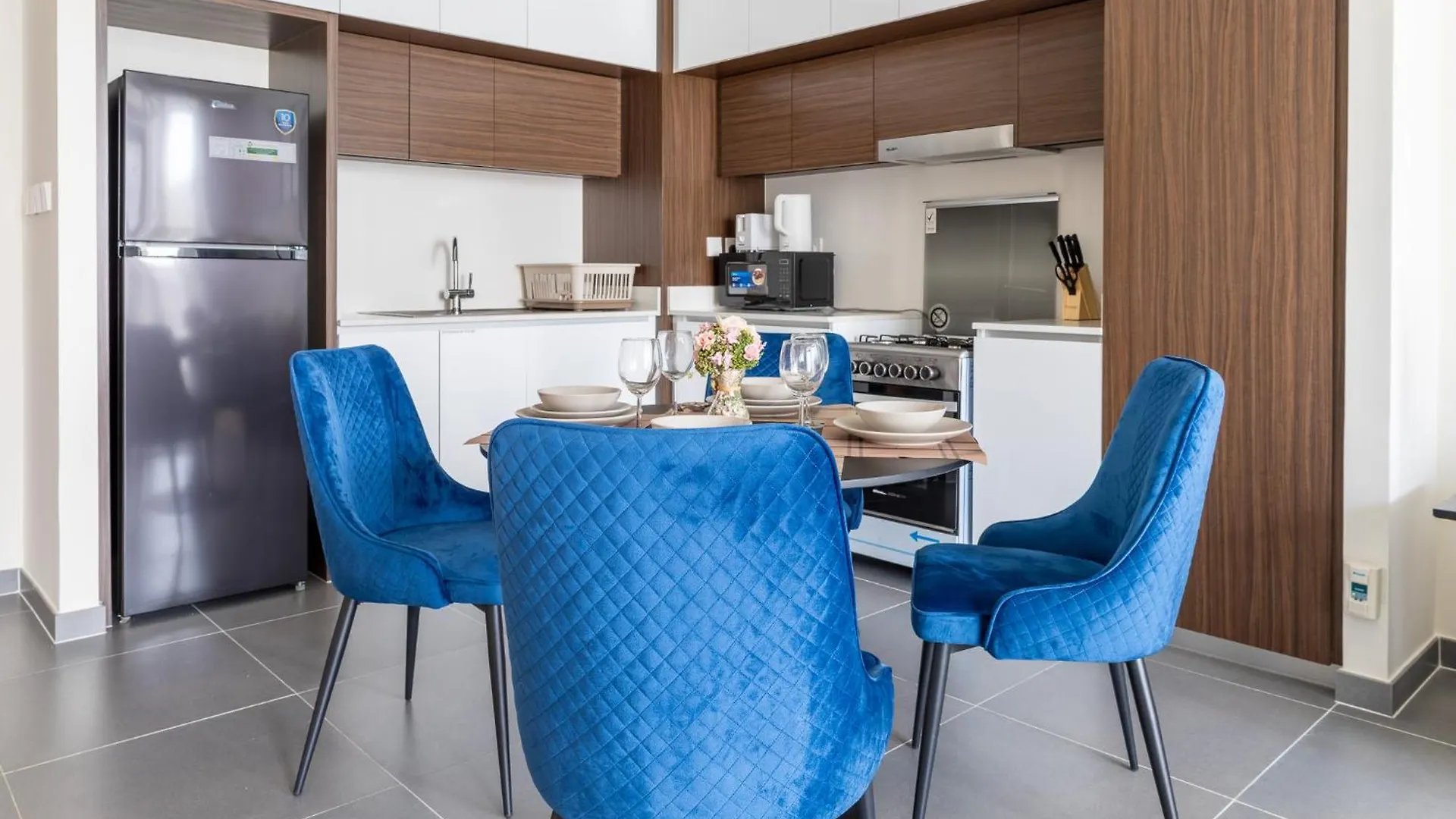 Elegant 1 Bedroom In Creek Edge Dubai 0*,